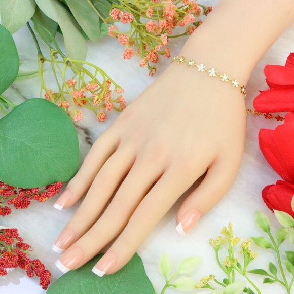 "New Beautiful Design Bracelet for Women/Girls, Gift, B704 - Picture 5 of 10